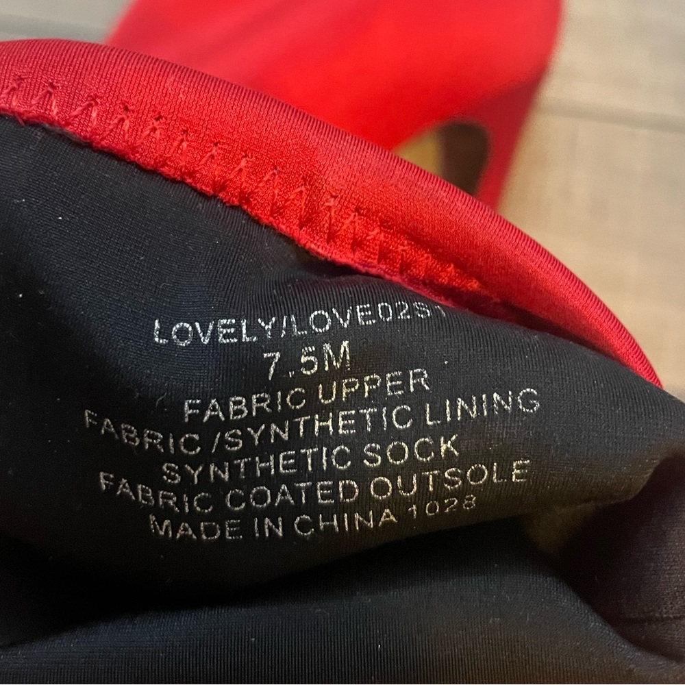 Boots red silk - Picture 3 of 13